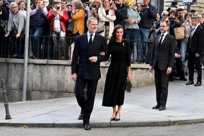 Regele Felipe și Regina Letizia la înmormântare profimedia 0863483334 jpg