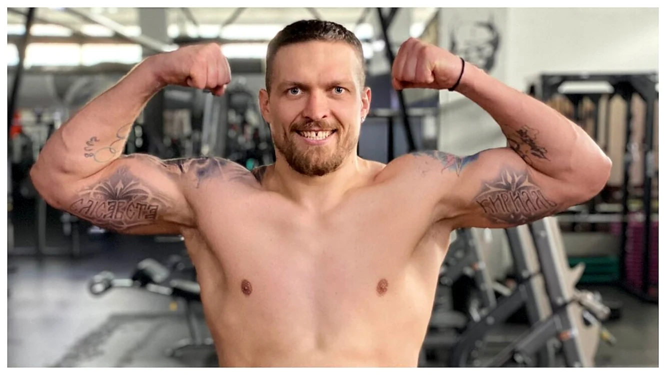 Oleksandr Usyk a fost eliberat la scurt timp după încătuşare. Foto arhivă