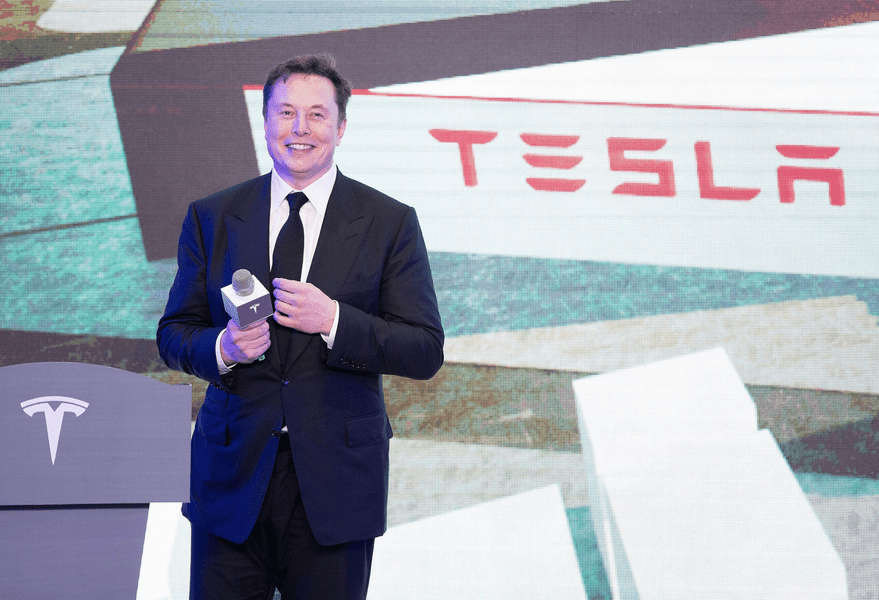 Elon Musk vrea să le vândă americanilor mașini Tesla produse în China
