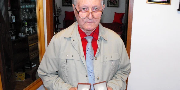 Columbofilul are acasă zeci de medalii de aur  foto: A. Boştină
