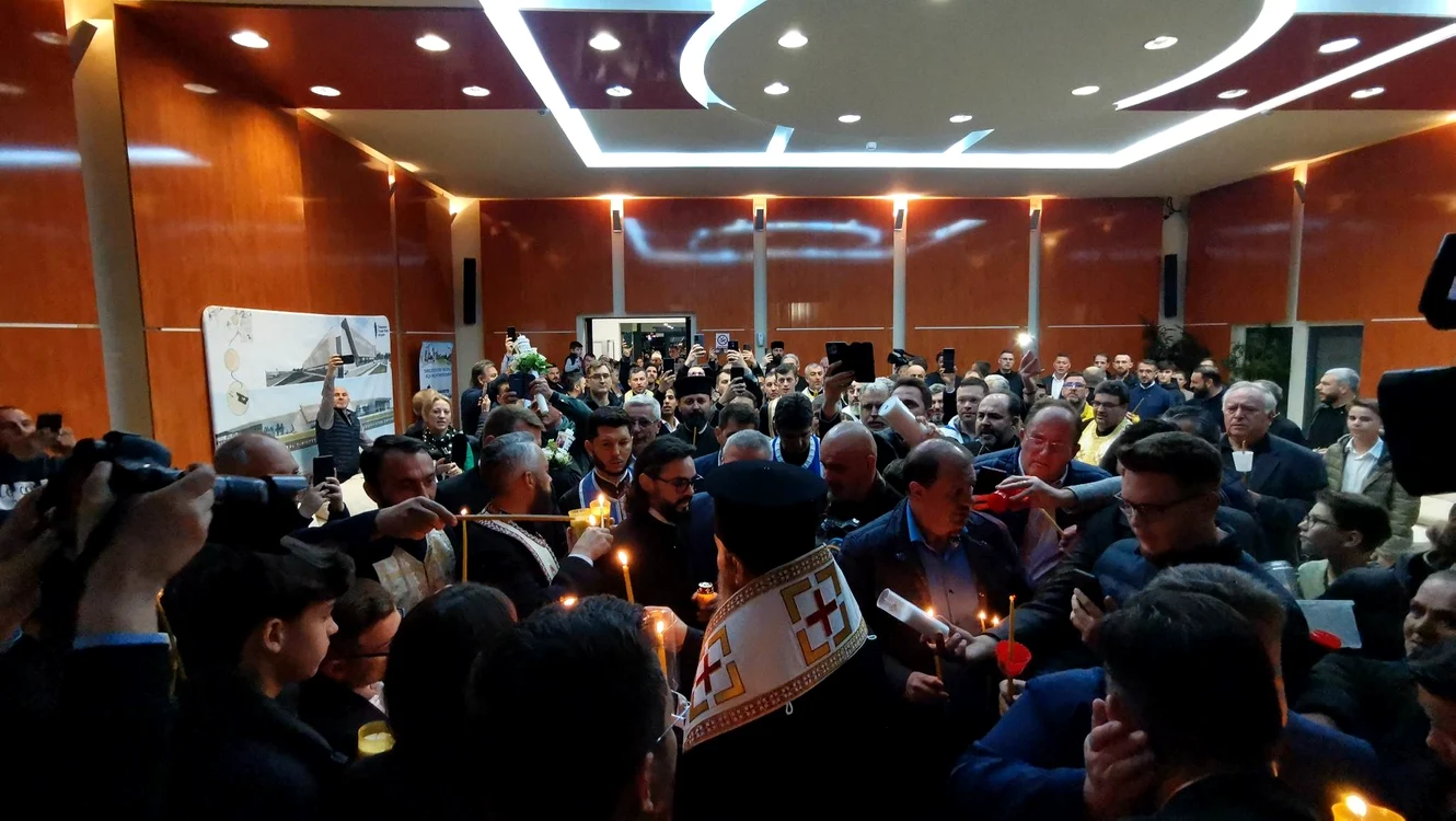 Lumina Sfântă pe Aeroportul Timișoara FOTO Ștefan Both