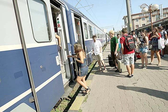 Facem două ore până  la mare, cu trenul