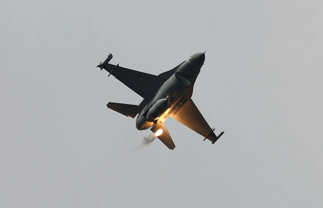 Avioanele F-16 sunt cerute insistent de Kiev FOTO EPA-EFE