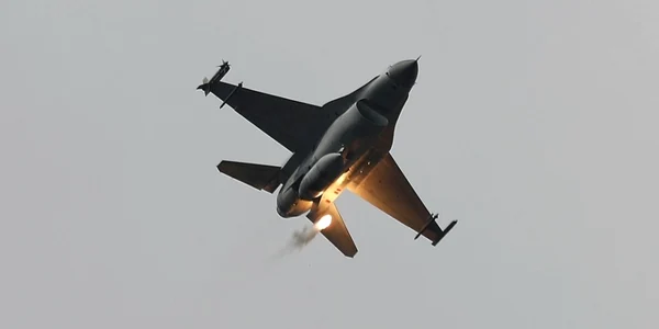 Avion F-16 FOTO EPA-EFE