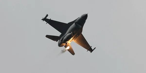 Avion F-16 FOTO EPA-EFE