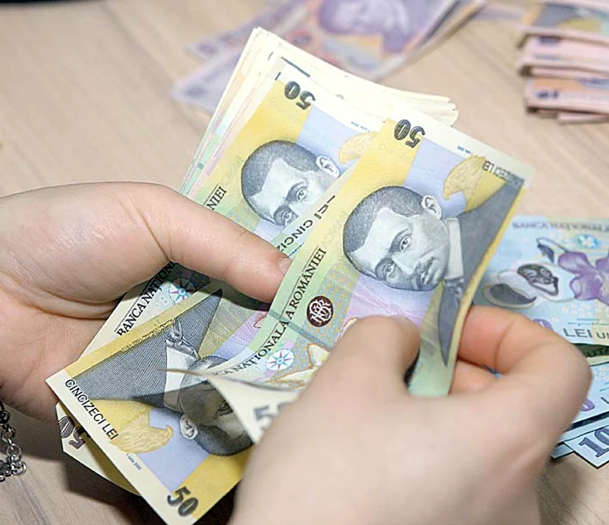 
    Oficialii BNR dau un semnal de ieftinire a creditelor în lei  