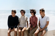Jackie JFK Bobby Kennedy și Ethel foto getty images colorată png