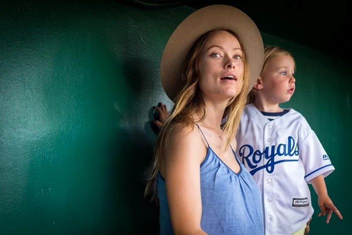 olivia wilde copil mare png