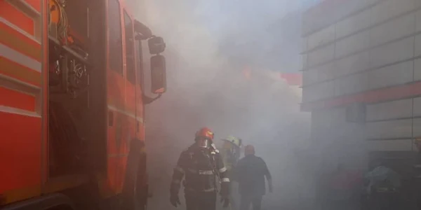 incendiu bucuresti FOTO News.ro