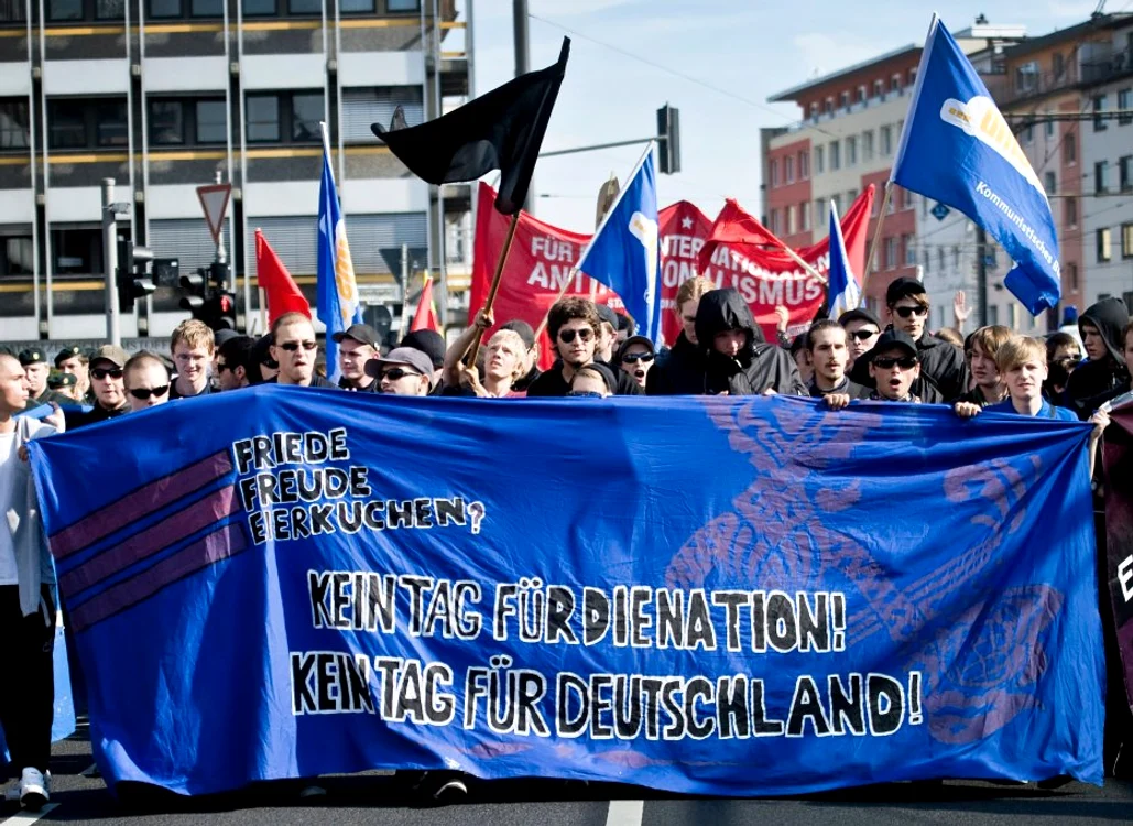 Susţinătorii stângii au demonstrat împotriva reunificării Germaniei, sursa: NTv