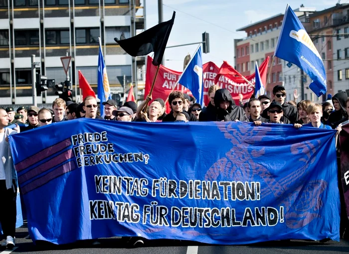 Susţinătorii stângii au demonstrat împotriva reunificării Germaniei, sursa: NTv