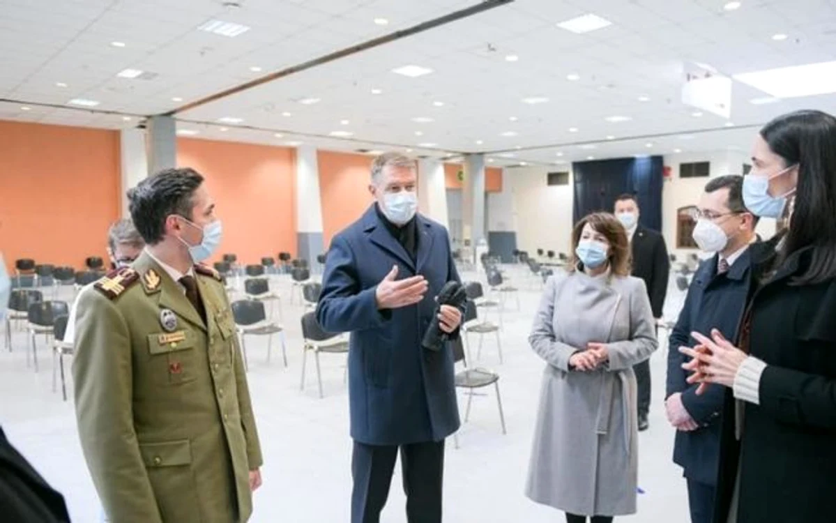 Centrele de la Romexpo au fost vizitate, marţi, şi de preşedintele Klaus Iohannis Foto: Primaria Sectorului 1