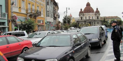 Şoferii mureşeni cred că drumul ocolitor ar fi descongestionat traficul din oraş 