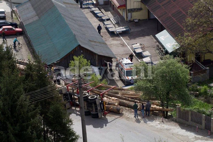 Accidentul s-a produs într-o curbă Foto Auraş Mihaiu/Nehoiu