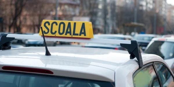 masina scoala