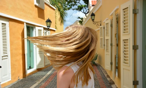 Clickpentrufemei   Loncolor sampon nuantator gri jpg