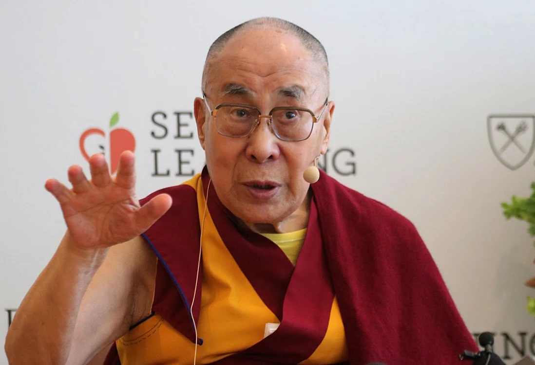 Dalai Lama, protagonistul unui videoclip scandalos FOTO EPA-EFE