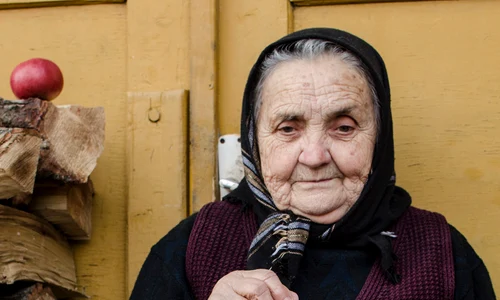 La o cusătură lucrează circa 10 ore jpeg