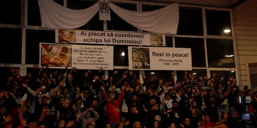 Suporterii giurgiuveni au umplut sala Polivalentă