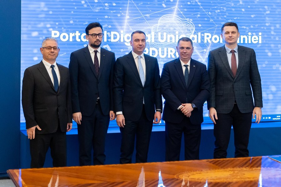 A fost semnat contractul pentru implementarea PDURo. Înmatricularea auto, printre cele peste 21 de servicii digitalizate