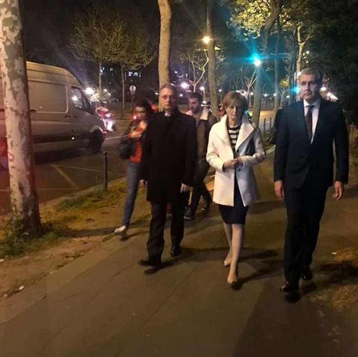 1 majestatea sa margareta luca niculescu principele radu notre dame a ars paris jpg jpeg