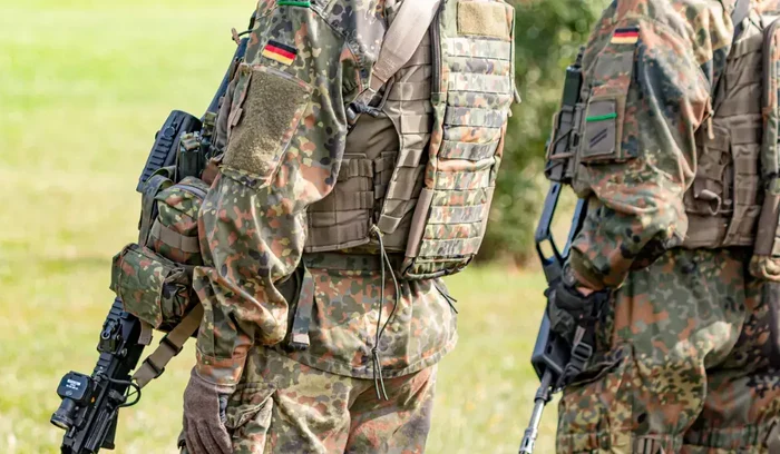 Situație ciudată în Germania. Polițiștii au deschis focul asupra militarilor din greșeală.