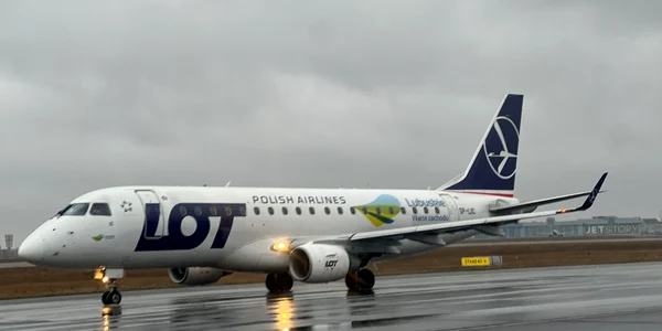 aeroport polonia jpg