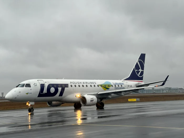 Avion al Companiei Naționale poloneze pe aeroport/FOTO:X