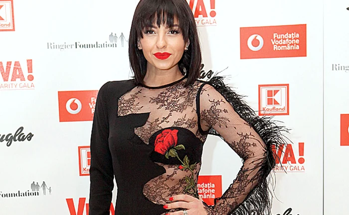 
    Rocsana  Marcu, rochie  de 219 lei  