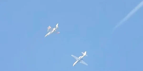 Avion urmarit de un Eurofighter FOTO Captură video jpg