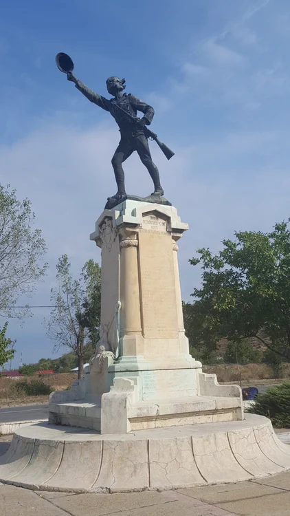 monumentul eroilor Ecaterina Teodoroiu 1916 1919 Slatina (6) jpg jpeg