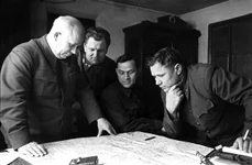 Generalul Eremenko (dreapta) și Nikita Hrușciov (stânga), decembrie 1942 (© Oleg Knorring / Commons: RIA Novosti)