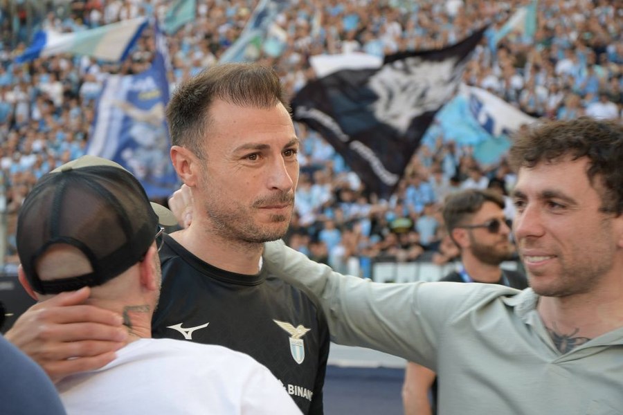 Ștefan Radu, românul ovaționat de italieni în picioare: Imagini fabuloase, la ultimul său meci la Lazio VIDEO