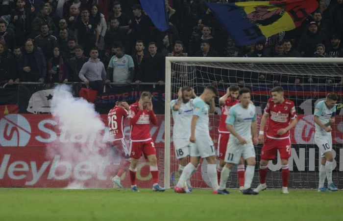 Imagine din partida dintre Dinamo şi FCSB, de la începutul anului. Foto: Octav Ganea / Inquam Media