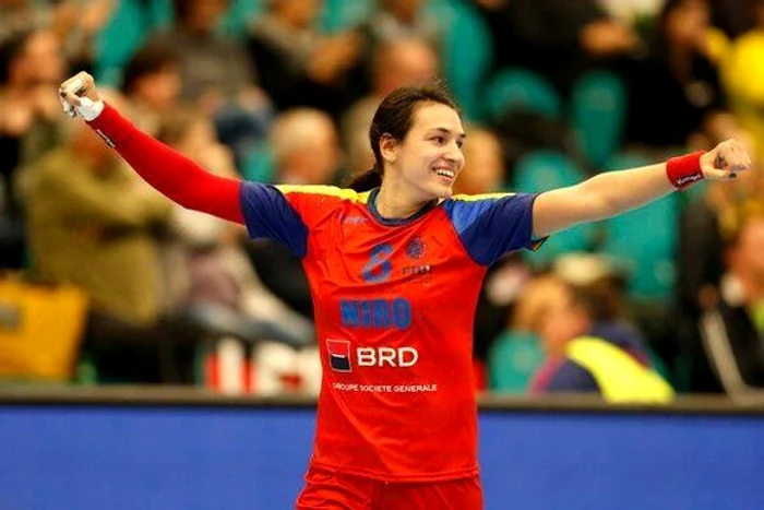 
    Cristina Neagu  