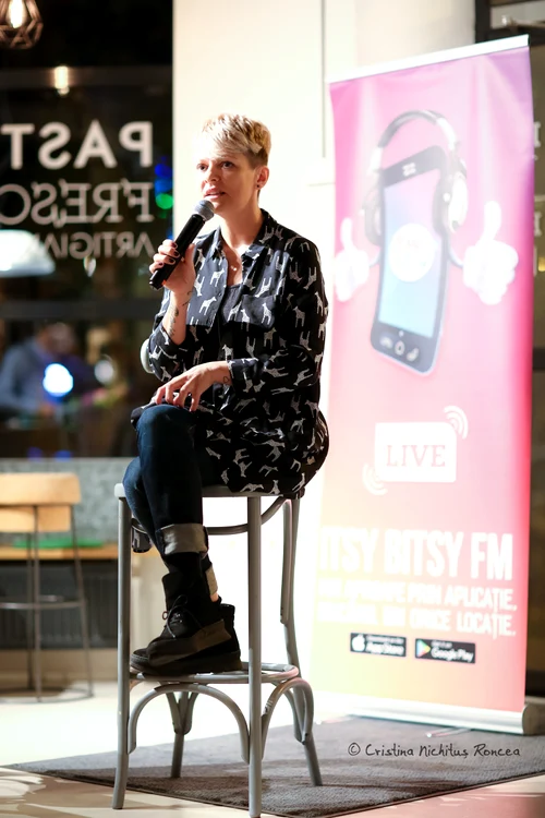 Dana Nălbaru, la una din conferințele ”Redescoperă iubirea”