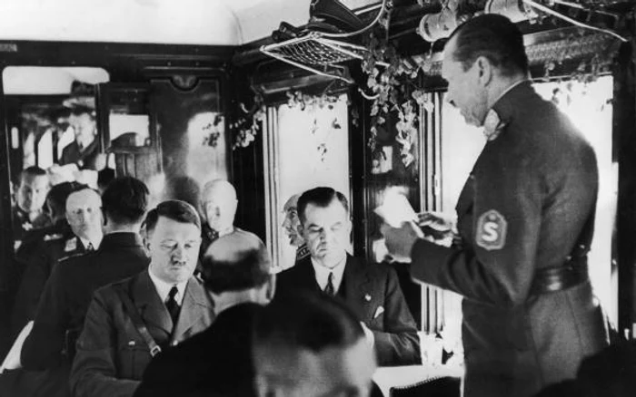 Adolf Hitler, surprins în timp ce ținea un discursFoto: Getty Images