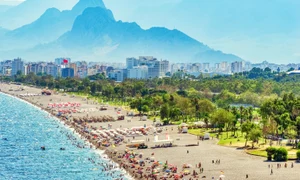 Antalya - una dintre destinațiile preferate de români pentru vacanța de Paște 2025 Foto Daily Sabah
