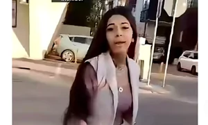 agresoare livrator popesti leordeni FOTO captură video YouTube @lucianpopaoficial