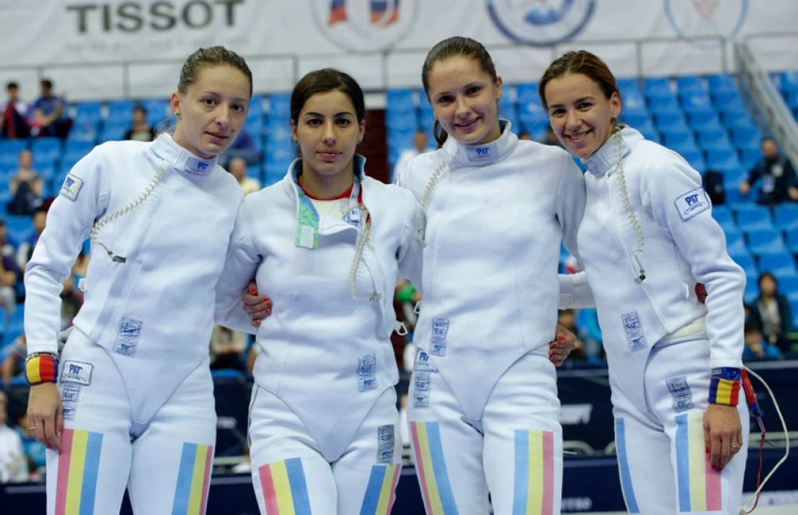 Echipa de spadă a României, medaliată cu argint la Mondiale: Brânză, Dinu, Pop şi Gherman FOTO Marie-Lan Tay Parmat