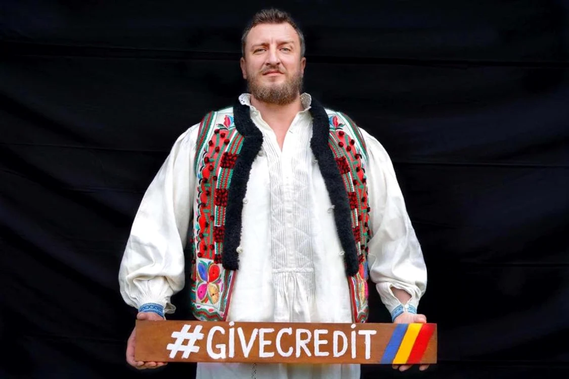 Radu Fradu şi cojocul binşenesc din Ţara Beiuşului Bihor Sursa Facebook Radu Fradu