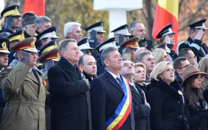 Preşedintele a participat la parada de la Alba Iulia