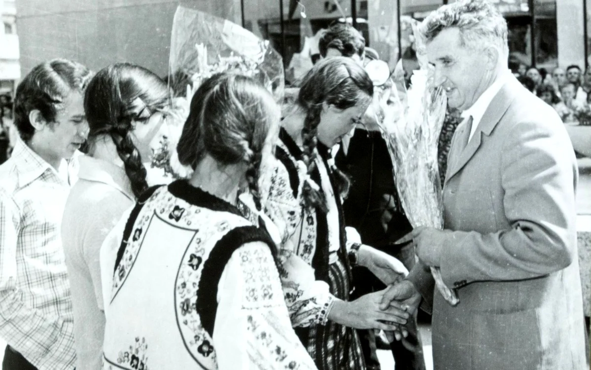 Nicolae Ceausescu la Vaslui. FOTO: Muzeul national de Istorie a Romaniei