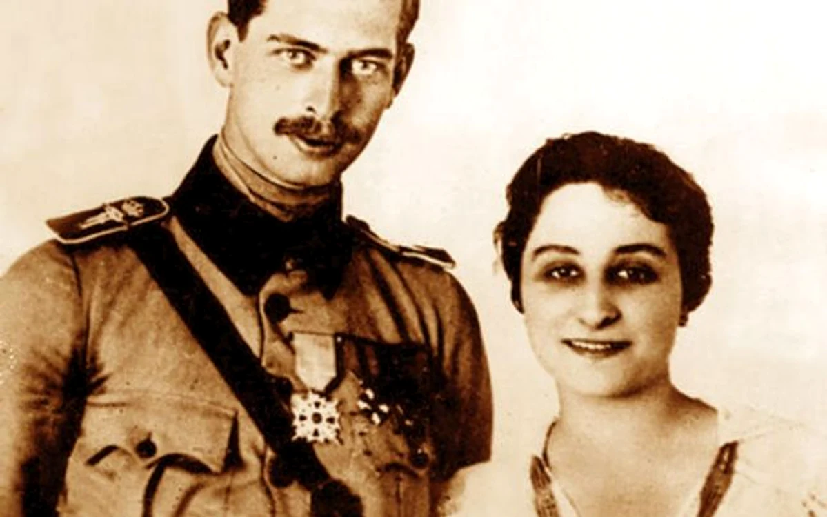 Carol al II-lea alaturi de Zizi Lambrino, prima lui mare iubire, căsătoria lor fiind anulată de Casa Regală