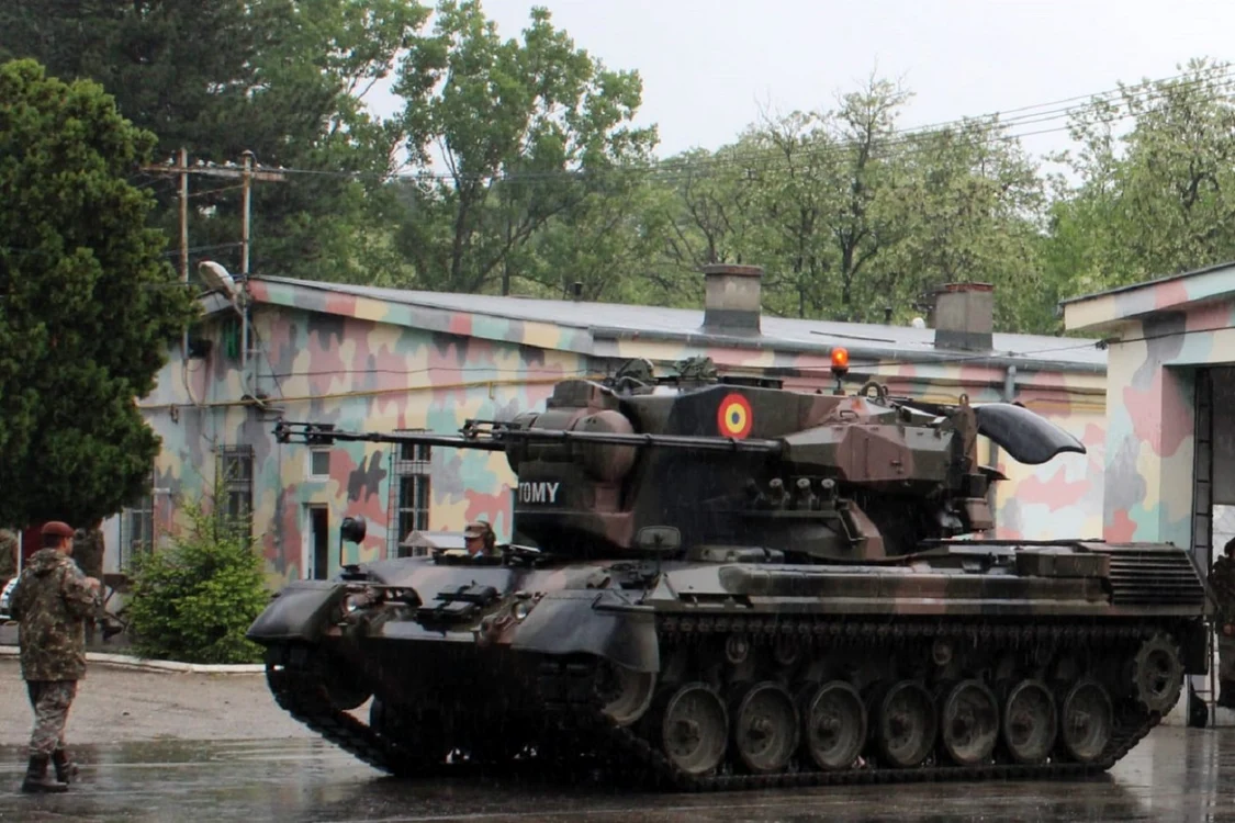 Armata Română e slab dotată, iar industria de apărare e ca inexistentă. FOTO MApN