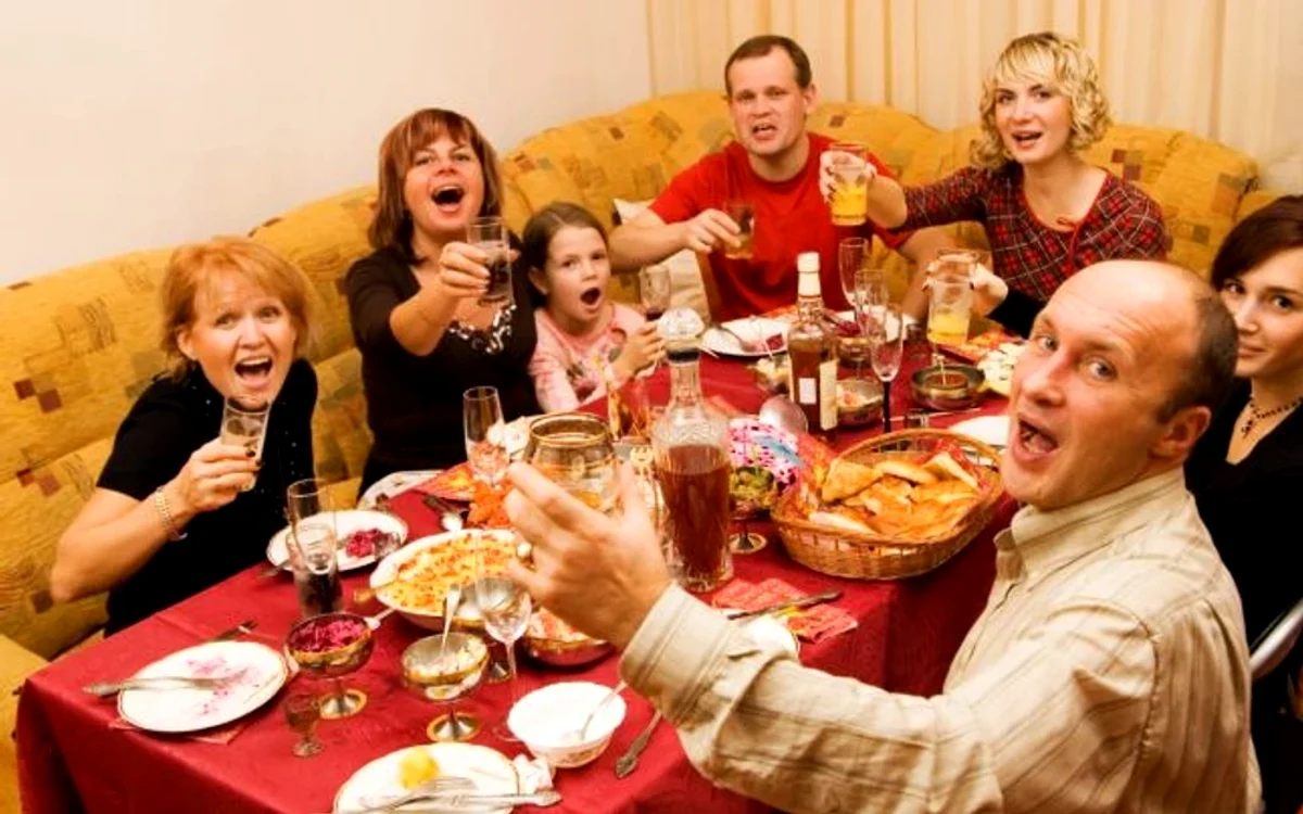 Masa de Paște este prilej de bucurie și de reuniune a familiilor