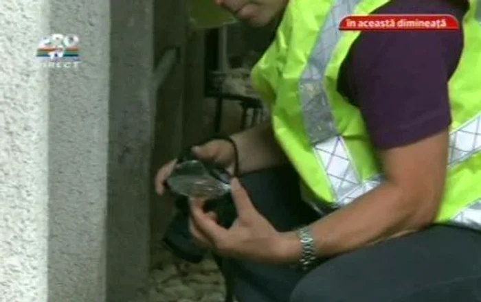 Vecinii Oanei Zăvoranu s-au trezit cu geamurile sparte