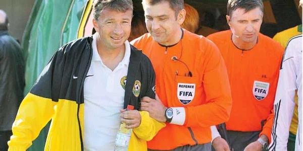 Dan Petrescu n-a avut probleme cu arbitrii în Rusia