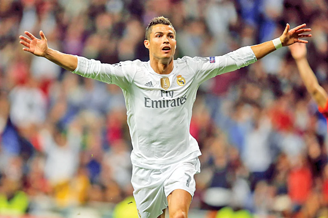 
    Ronaldo atrage şi banii, nu doar golurile, ca un magnetFoto: AP  