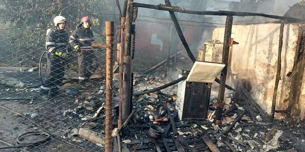Femeie găsită carbonizată, în urma unui incendiu. FOTO ISU Dâmbovița